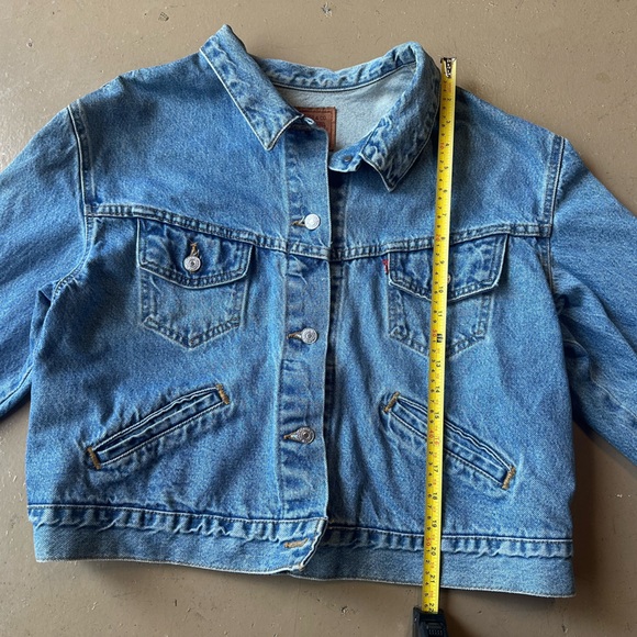 Levi’s Strauss & Co. Women’s Jean Jacket, size Large - Picture 9 of 12
